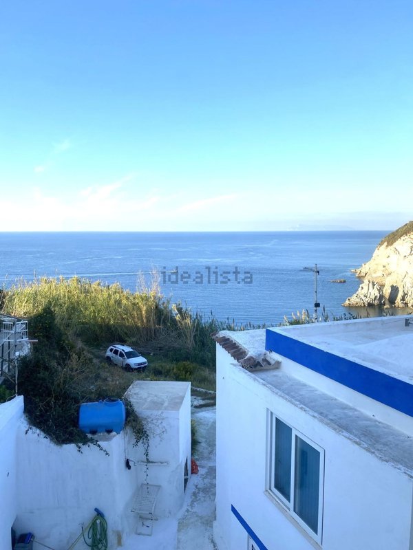 casa indipendente in vendita a Ponza in zona Le Forna