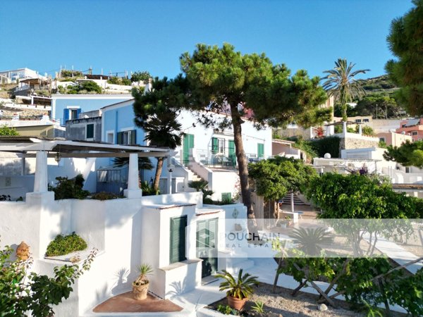 casa indipendente in vendita a Ponza