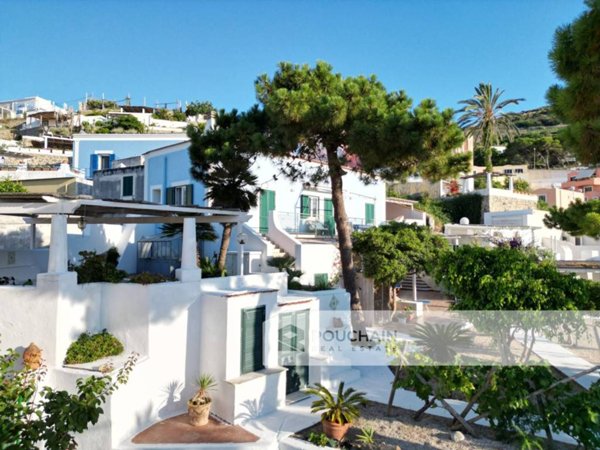 casa indipendente in vendita a Ponza