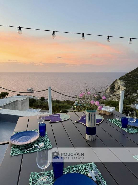 casa indipendente in vendita a Ponza in zona Le Forna