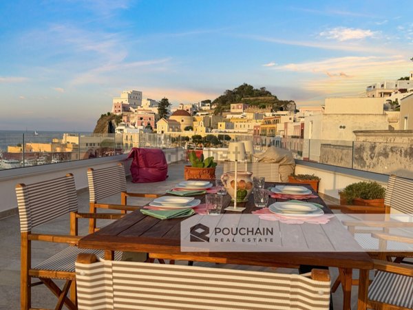casa indipendente in vendita a Ponza