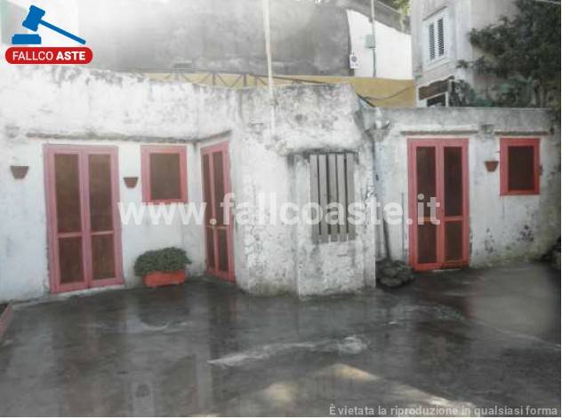 appartamento in vendita a Ponza in zona Santa Maria
