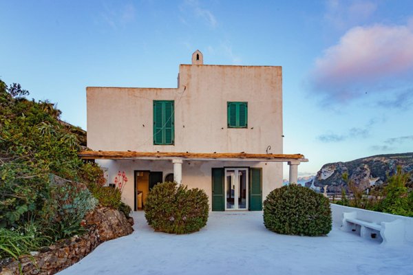 casa indipendente in vendita a Ponza in zona Santa Maria