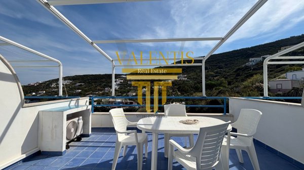 appartamento in vendita a Ponza in zona Campo Inglese