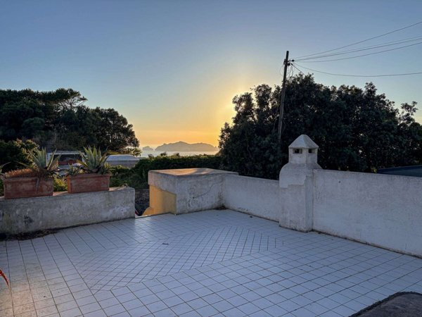 casa indipendente in vendita a Ponza in zona Santa Maria