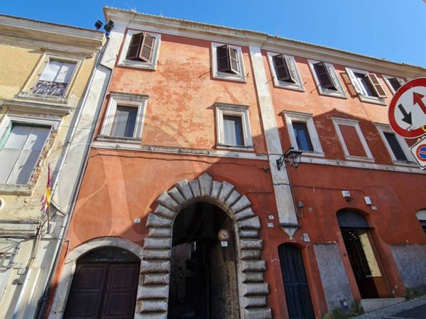 intera palazzina in vendita a Priverno