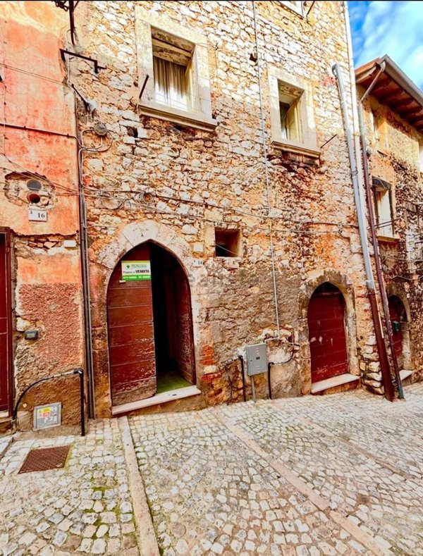 appartamento in vendita a Priverno