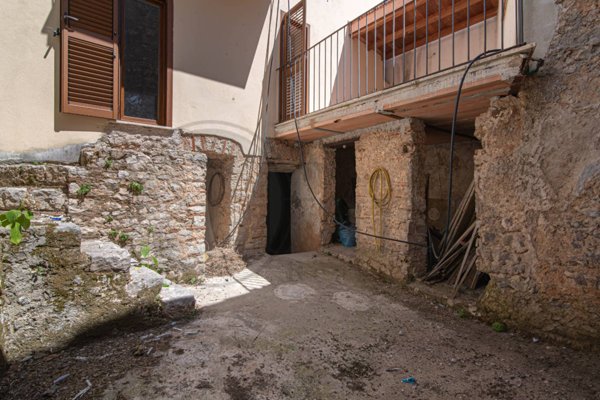 appartamento in vendita a Priverno