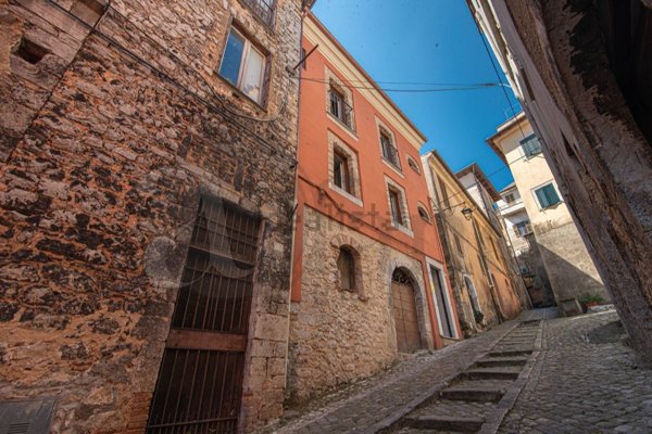 appartamento in vendita a Priverno