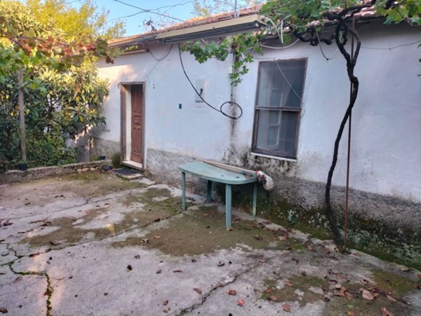 casa indipendente in vendita a Priverno in zona San Martino