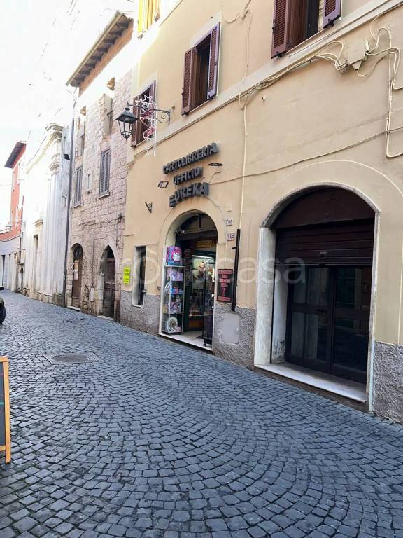 negozio in vendita a Priverno