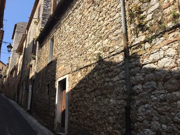 appartamento in vendita a Priverno