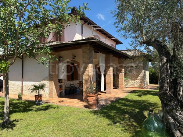 casa indipendente in vendita a Priverno