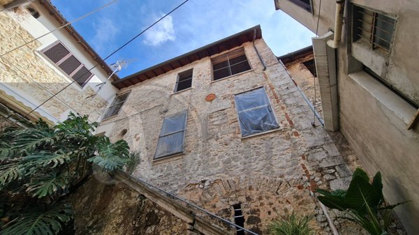 appartamento in vendita a Priverno