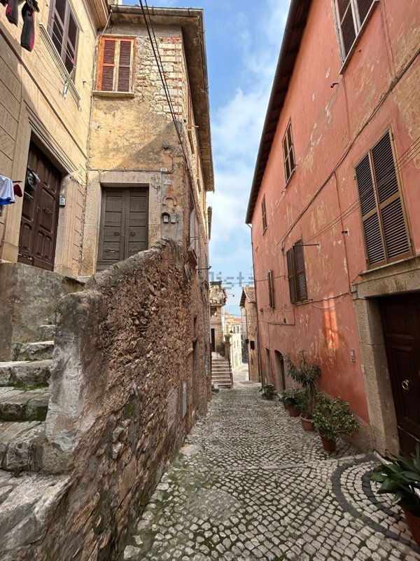 appartamento in vendita a Priverno