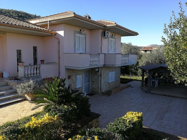 casa indipendente in vendita a Priverno