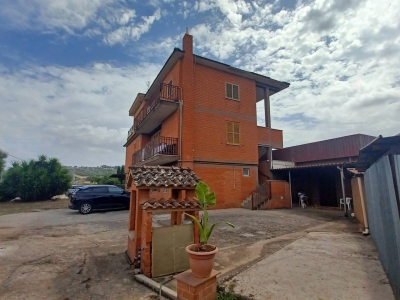 appartamento in vendita a Priverno