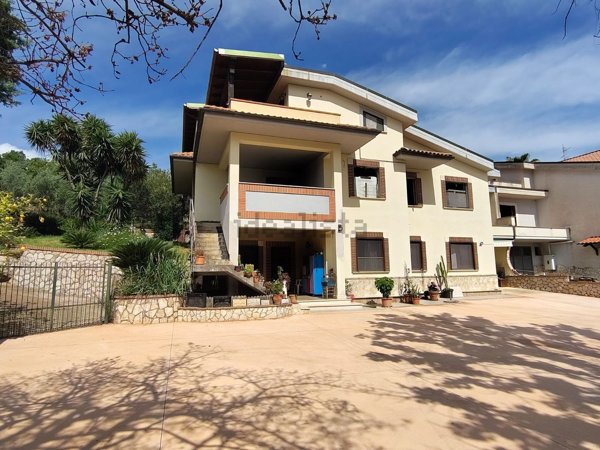 casa indipendente in vendita a Priverno