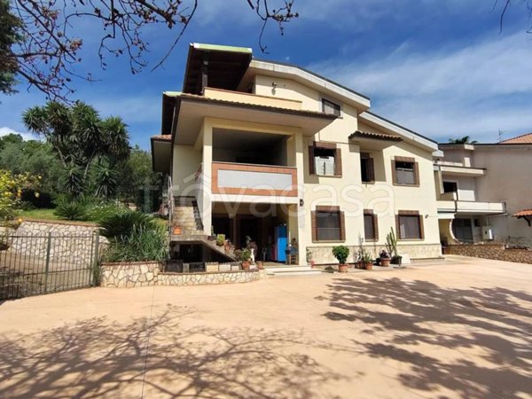 casa indipendente in vendita a Priverno