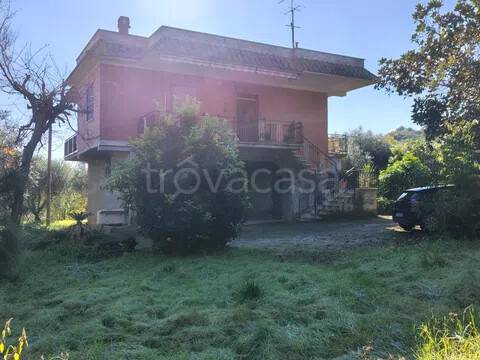 casa indipendente in vendita a Priverno in zona San Martino