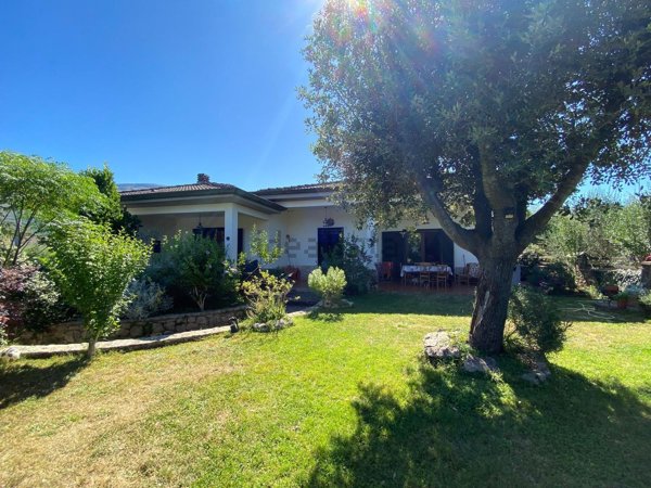 casa indipendente in vendita a Priverno