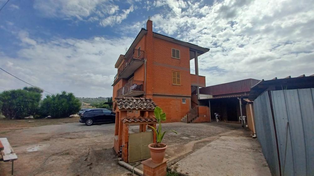 appartamento in vendita a Priverno