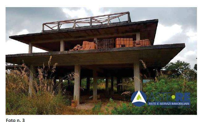 casa indipendente in vendita a Priverno in zona Casale