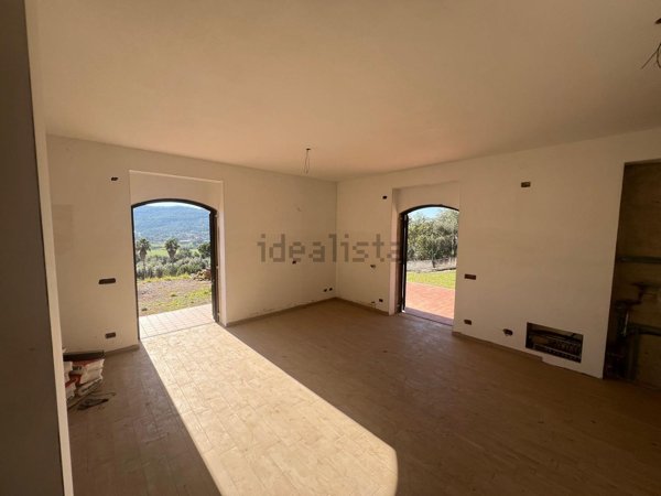 casa indipendente in vendita a Priverno in zona Boschetto