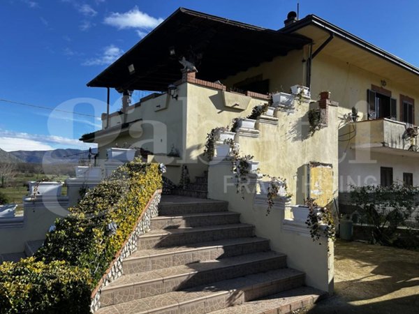 casa indipendente in vendita a Prossedi