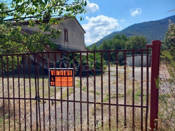 casa indipendente in vendita a Prossedi