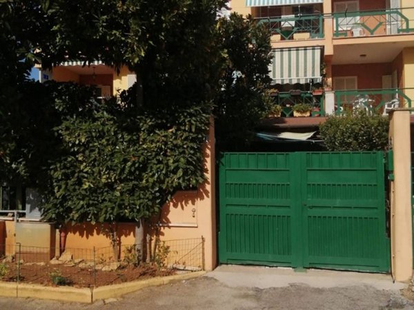 casa indipendente in vendita a Roccagorga
