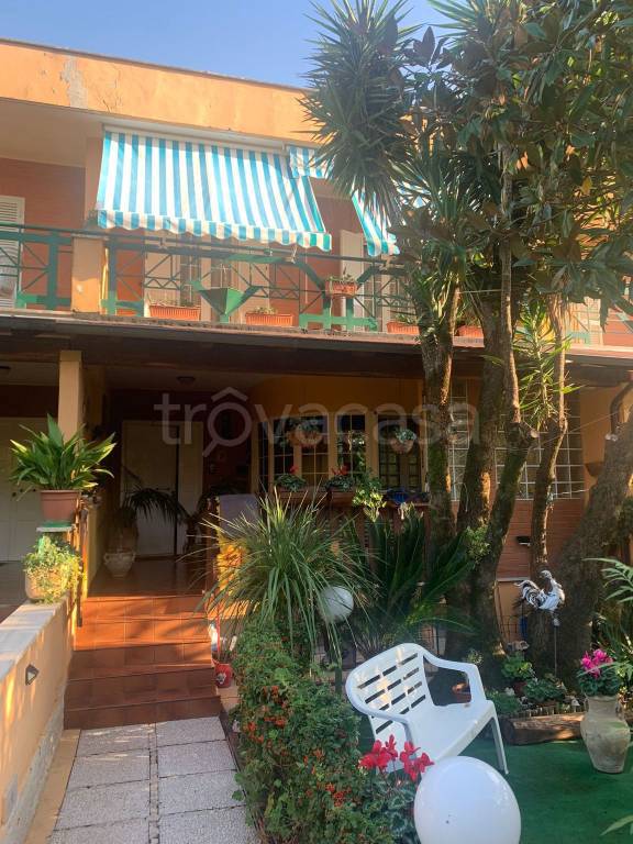 casa indipendente in vendita a Roccagorga