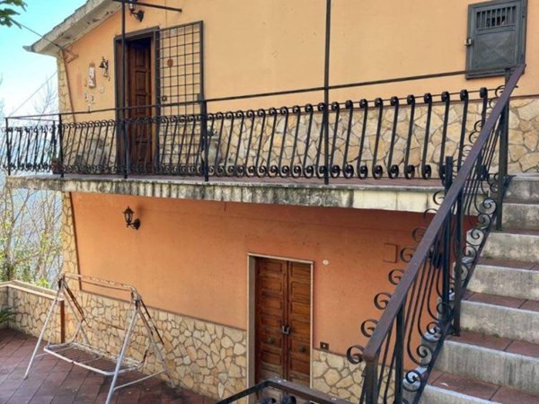 intera palazzina in vendita a Roccagorga