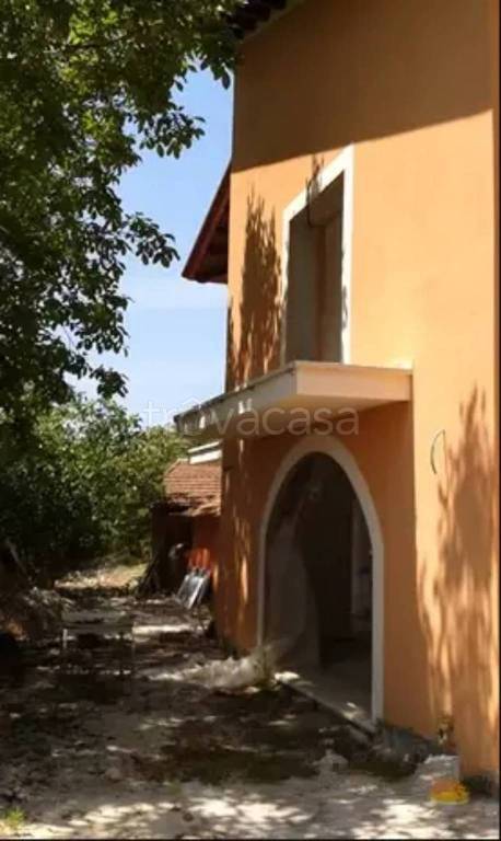 casa indipendente in vendita a Roccagorga