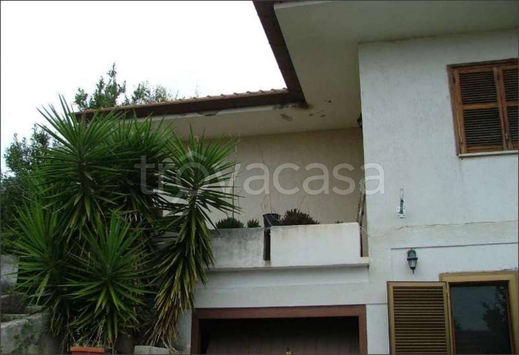casa indipendente in vendita a Roccagorga