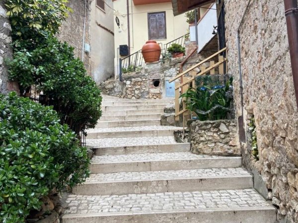 appartamento in vendita a Roccagorga