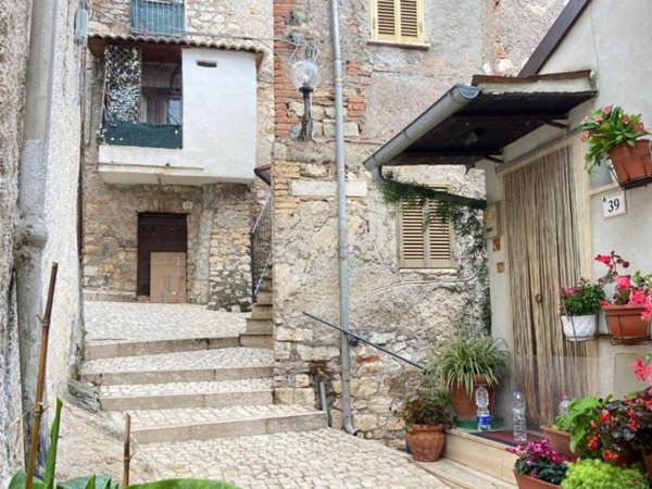 appartamento in vendita a Roccagorga