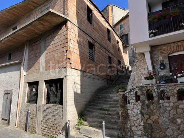casa indipendente in vendita a Roccagorga