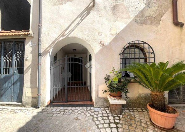 appartamento in vendita a Rocca Massima