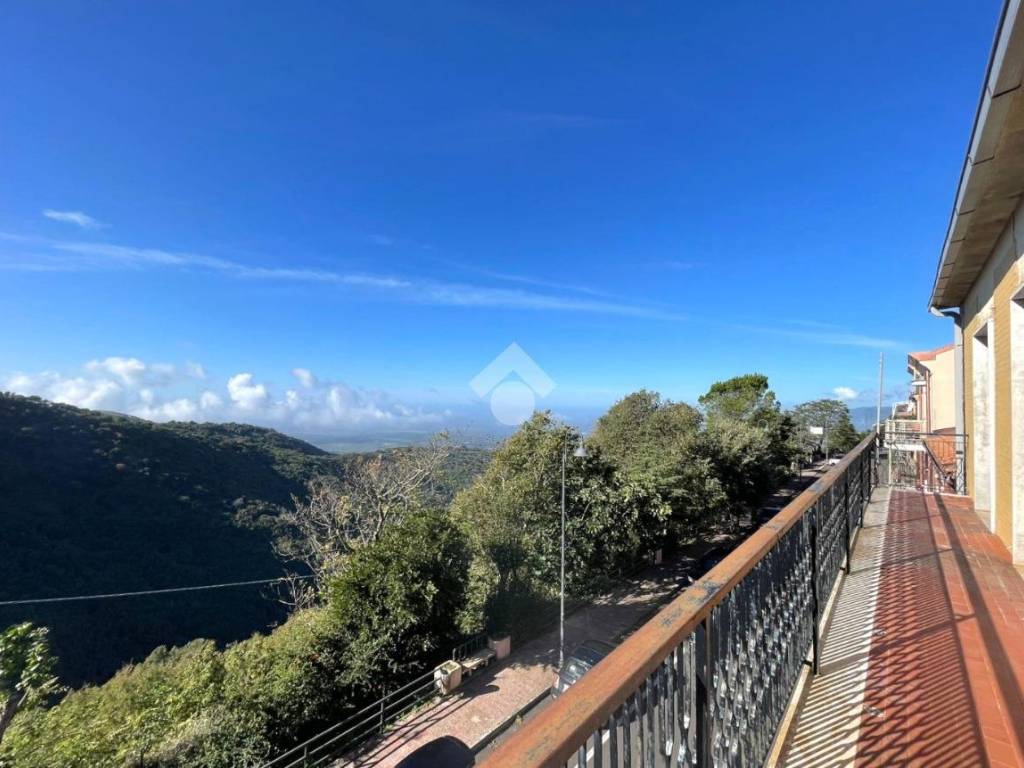 casa indipendente in vendita a Rocca Massima