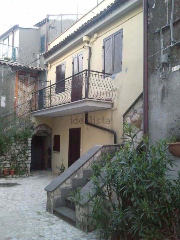 casa indipendente in vendita a Rocca Massima