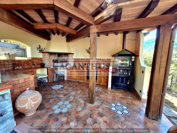 casa indipendente in vendita a Rocca Massima