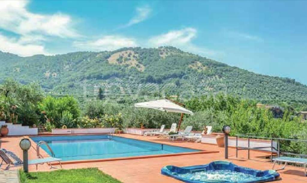 casa indipendente in vendita a Rocca Massima