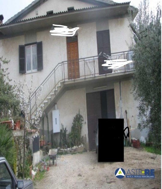 casa indipendente in vendita a Rocca Massima