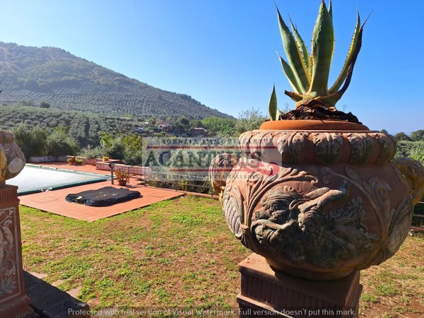 casa indipendente in vendita a Rocca Massima