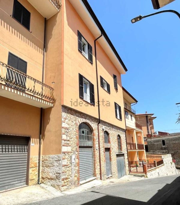 casa semindipendente in vendita a Roccasecca dei Volsci
