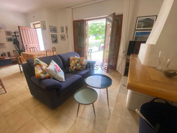 casa indipendente in vendita a Sabaudia