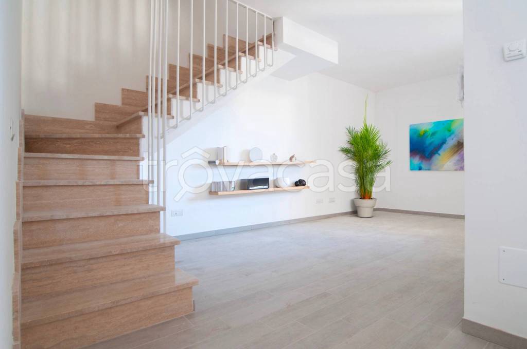 casa indipendente in vendita a Sabaudia in zona Bella Farnia
