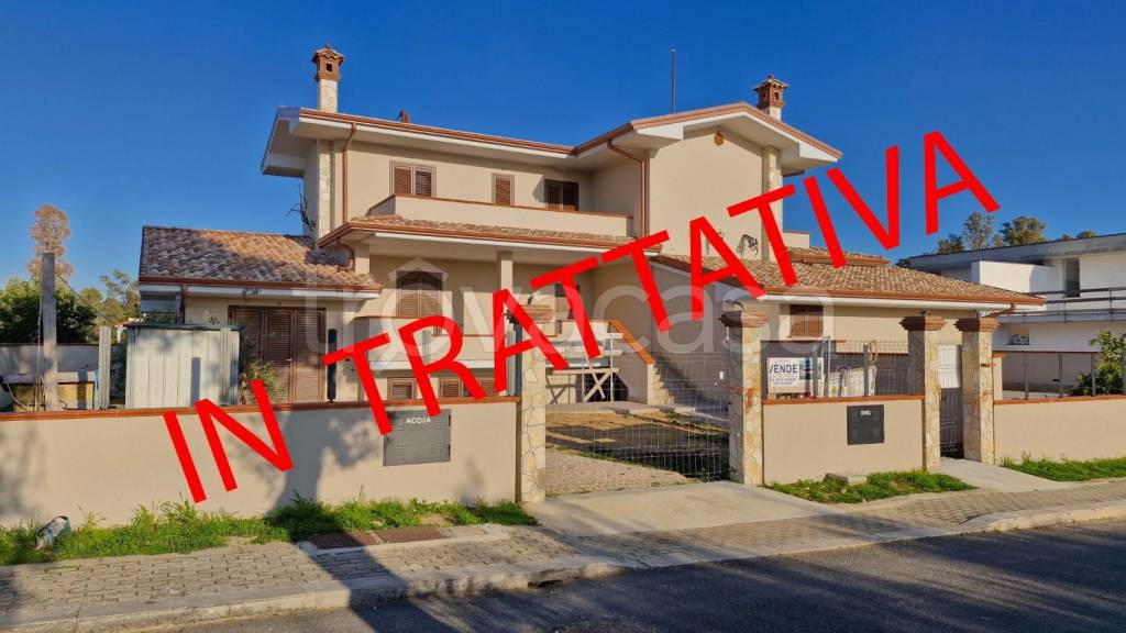 casa indipendente in vendita a Sabaudia