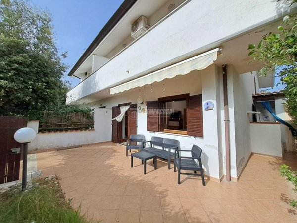casa indipendente in vendita a Sabaudia